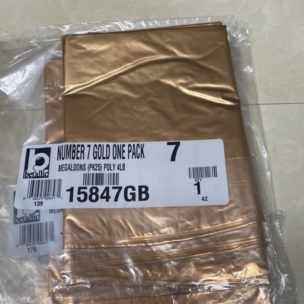 Mylar 40 “ helium balloons gold